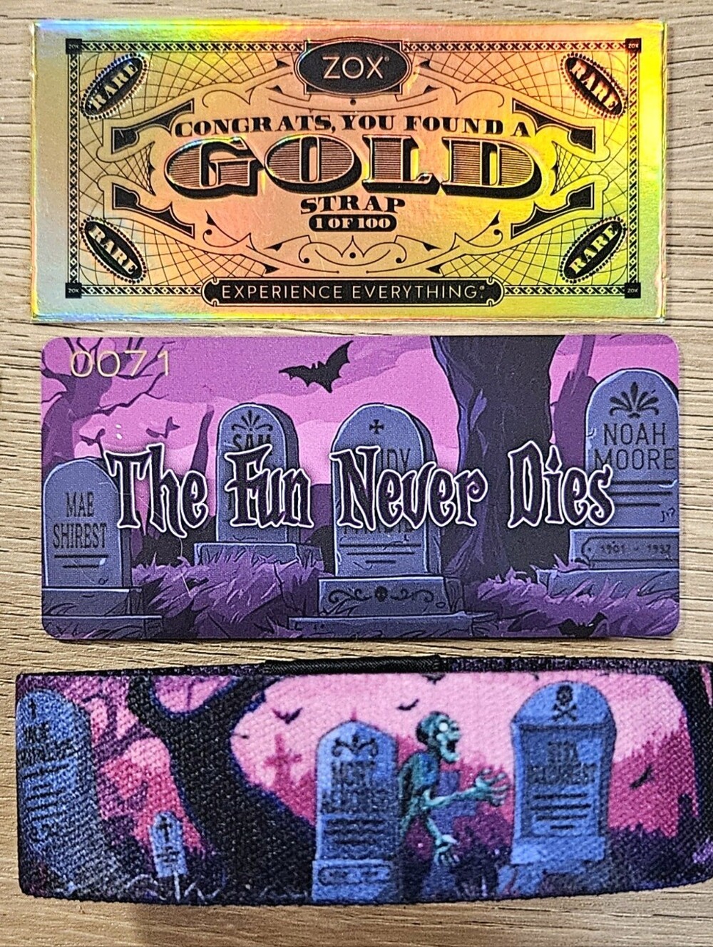 ZOX "THE FUN NEVER DIES" #71 GOLD COFFIN INTERACTIVE GOLD Collectible Wristband